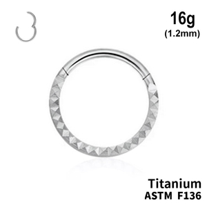 Кільце клікер з бічним тисненням 16g (1.2мм) ТИТАН
